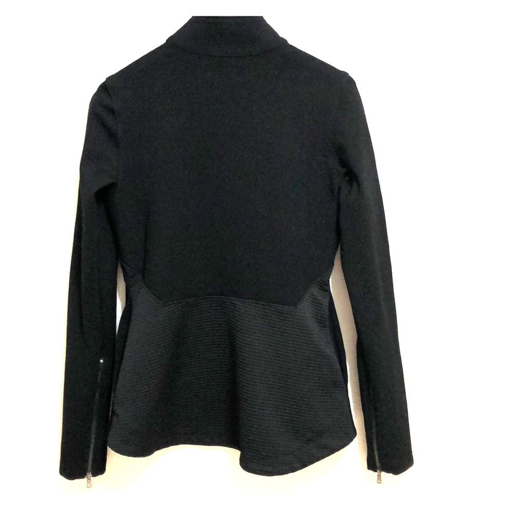 the base | Black Zip Up Jacket S